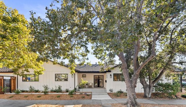 620 Iris Street, Redwood City, CA 94062