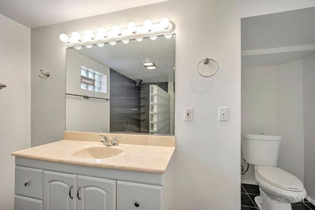 1088 Pinehollow Lane, Springfield Twp., OH 45231