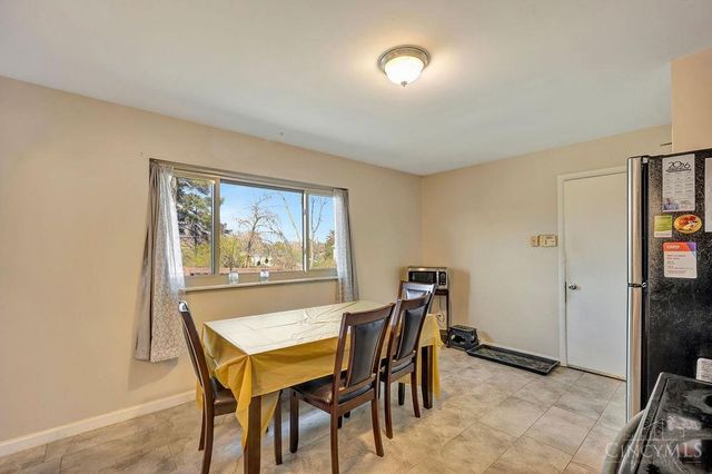 1088 Pinehollow Lane, Springfield Twp., OH 45231