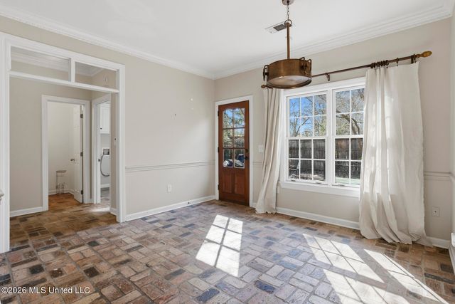 1425 Fontaine Drive, Jackson, MS 39211