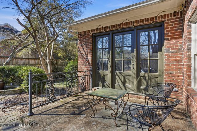 1425 Fontaine Drive, Jackson, MS 39211