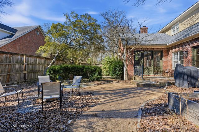 1425 Fontaine Drive, Jackson, MS 39211