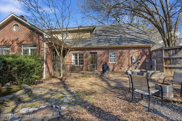 1425 Fontaine Drive, Jackson, MS 39211