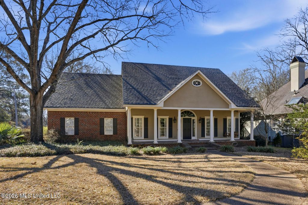1425 Fontaine Drive, Jackson, MS 39211