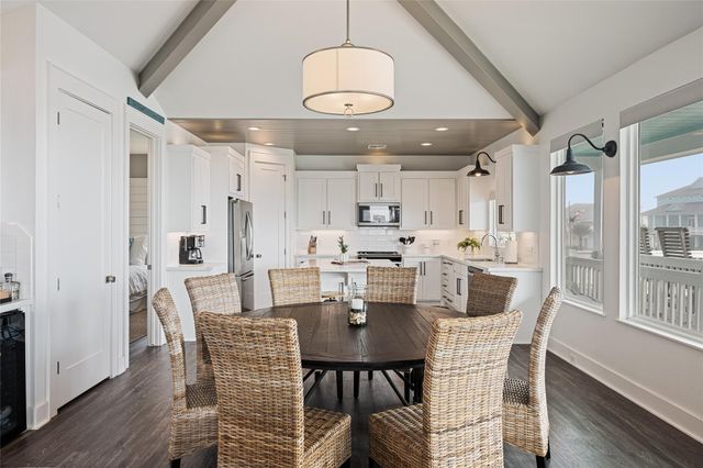 3833 Biscayne Beach Road, Port Bolivar, TX 77650