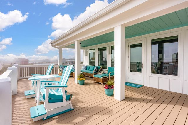 3833 Biscayne Beach Road, Port Bolivar, TX 77650