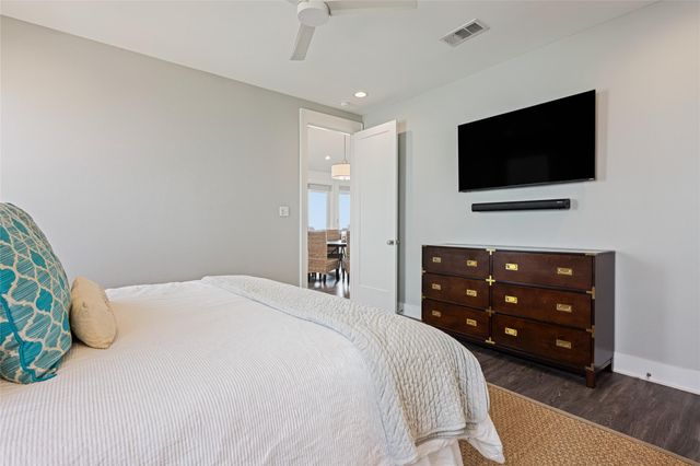 3833 Biscayne Beach Road, Port Bolivar, TX 77650