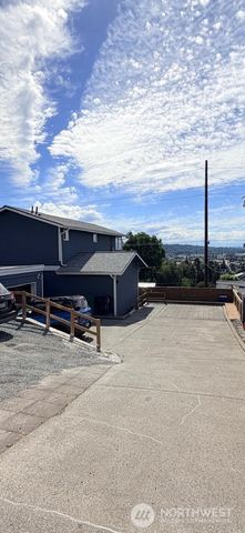 5006 3rd Avenue NW, Seattle, WA 98107