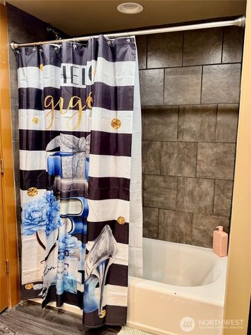 5006 3rd Avenue NW, Seattle, WA 98107