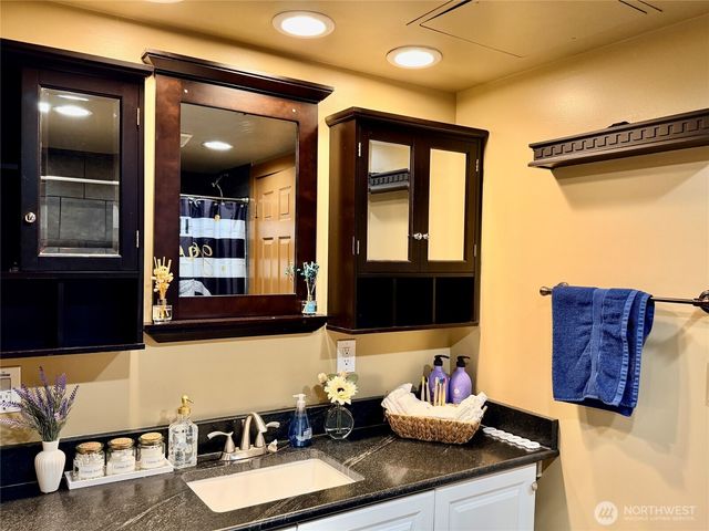 5006 3rd Avenue NW, Seattle, WA 98107