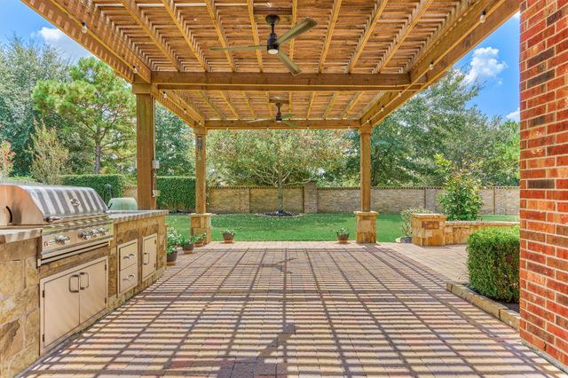 13819 Majestic Spring Lane, Humble, TX 77396