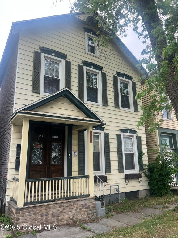 627 4th Avenue 2, Troy, NY 12182