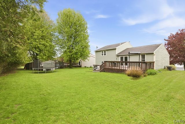 8168 Toscano Drive, Clay, NY 13041