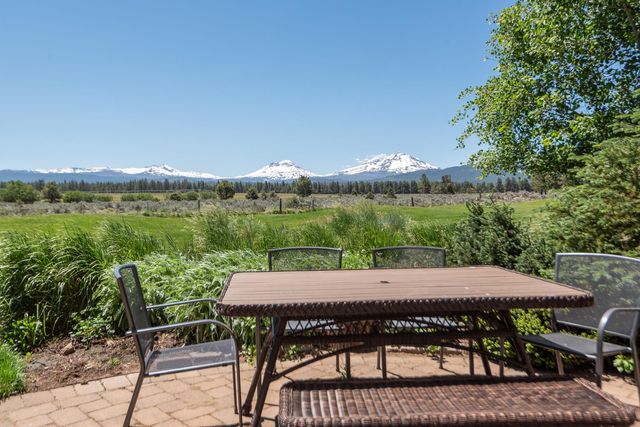 481 W Hope Avenue, Sisters, OR 97759