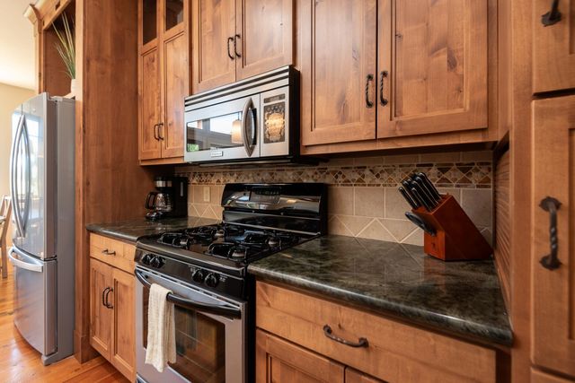 481 W Hope Avenue, Sisters, OR 97759