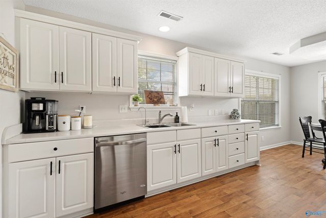 1203 Palisade Court, Decatur, AL 35603