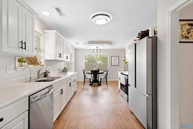 1203 Palisade Court, Decatur, AL 35603