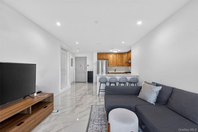 6538 Austin Street 5G, Rego Park, NY 11374