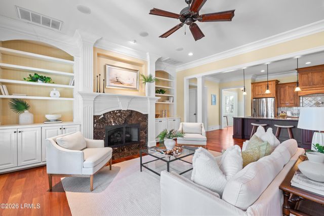 54 James Habersham, Beaufort, SC 29906
