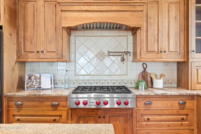 54 James Habersham, Beaufort, SC 29906
