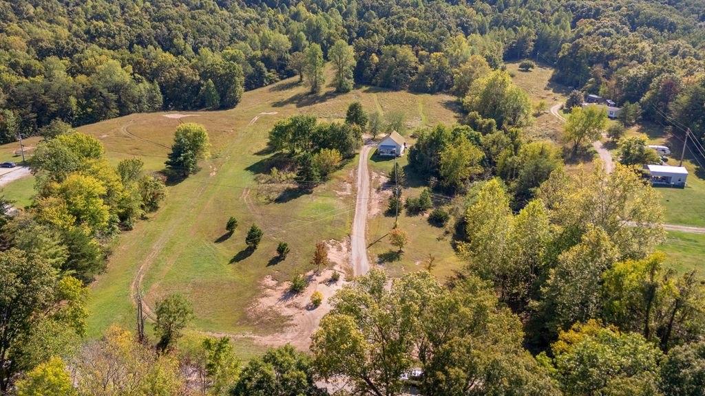2640 Dreyfus Road, Waco, KY 40385