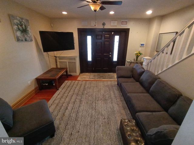 7327 DICKS AVE, Philadelphia, PA 19153