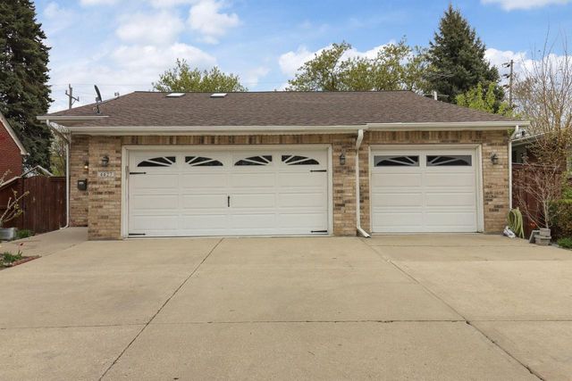 4427 31st AVENUE, Kenosha, WI 53144