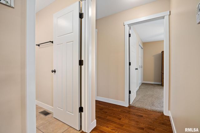 1810 W KINGSBURY Road, Washington, IL 61571