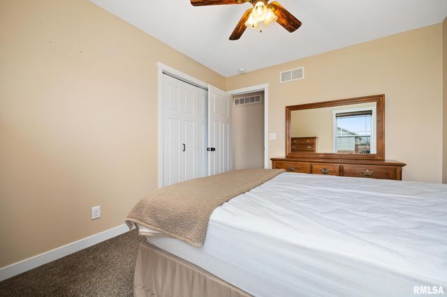 1810 W KINGSBURY Road, Washington, IL 61571