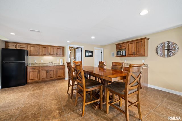 1810 W KINGSBURY Road, Washington, IL 61571