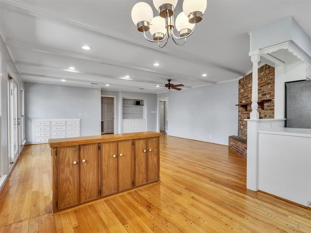 10042 Meadow Lake Lane, Houston, TX 77042