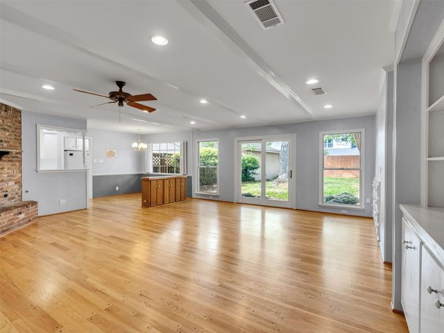 10042 Meadow Lake Lane, Houston, TX 77042