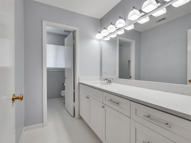 10042 Meadow Lake Lane, Houston, TX 77042