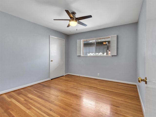 10042 Meadow Lake Lane, Houston, TX 77042