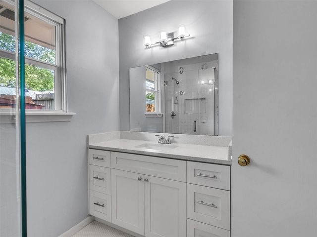 10042 Meadow Lake Lane, Houston, TX 77042