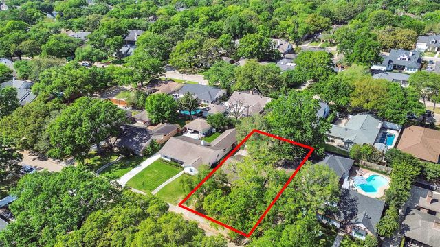 10042 Meadow Lake Lane, Houston, TX 77042