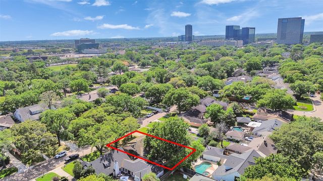 10042 Meadow Lake Lane, Houston, TX 77042