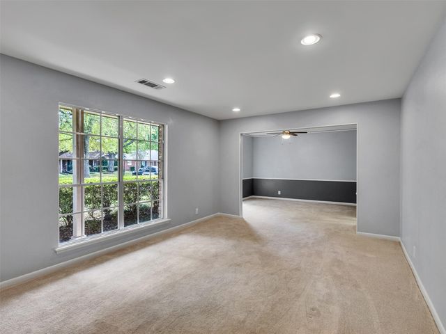10042 Meadow Lake Lane, Houston, TX 77042