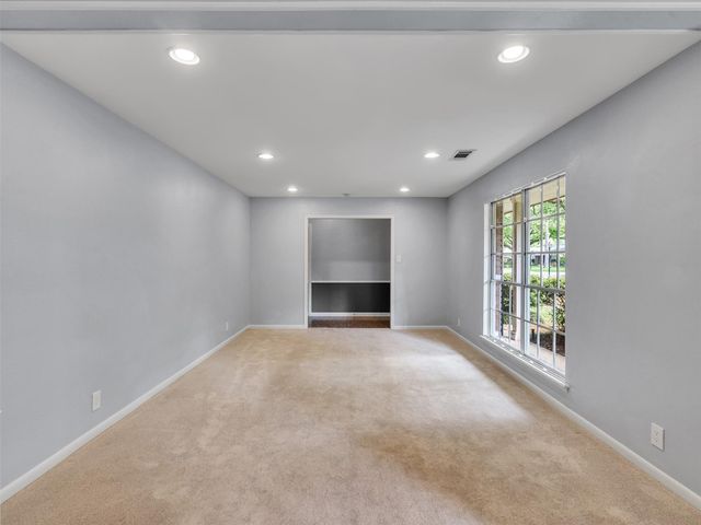 10042 Meadow Lake Lane, Houston, TX 77042