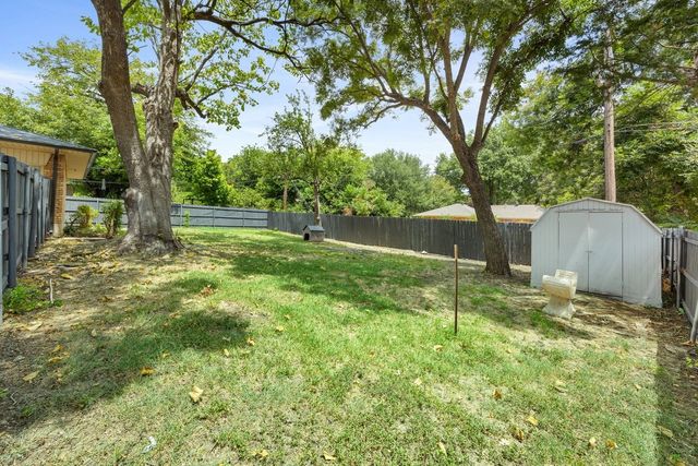 600 N Young Boulevard, Desoto, TX 75115
