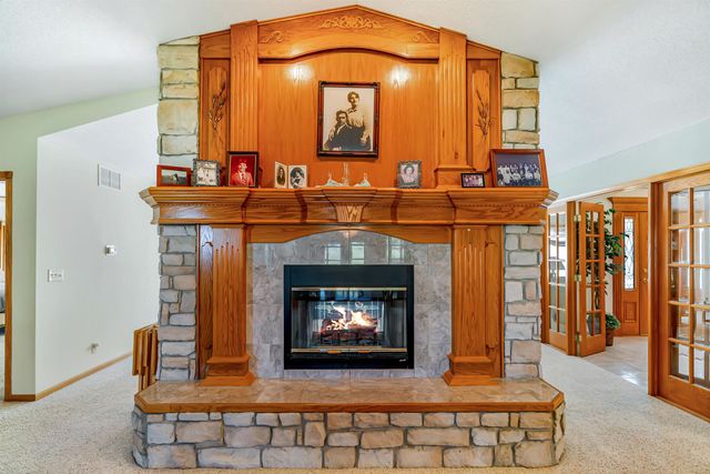 19447 SW Meadowlark Rd, Rose Hill, KS 67133