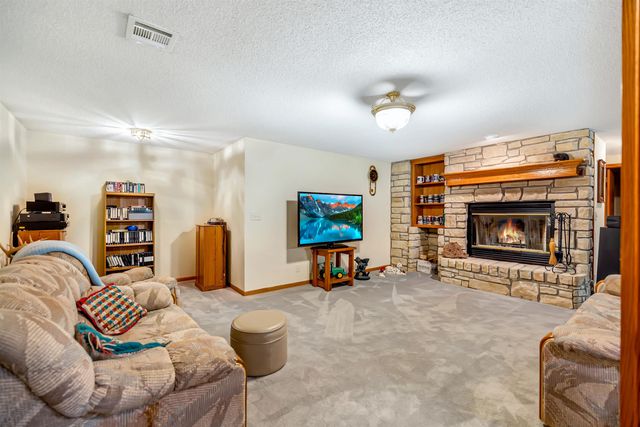 19447 SW Meadowlark Rd, Rose Hill, KS 67133