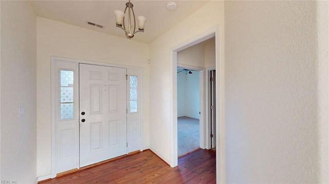 519 Dunning LN, Chesapeake, VA 23322