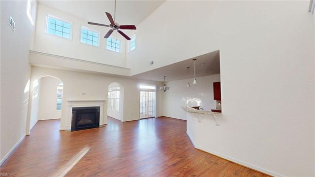 519 Dunning LN, Chesapeake, VA 23322