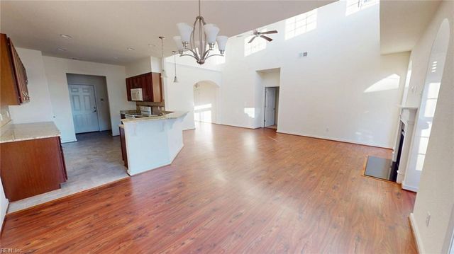 519 Dunning LN, Chesapeake, VA 23322