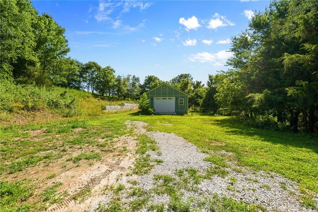 3959 County Road 811, Green Forest, AR 72638