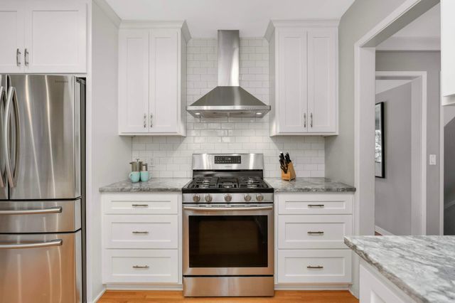 4900 Frontenac Avenue, Golden Valley, MN 55422