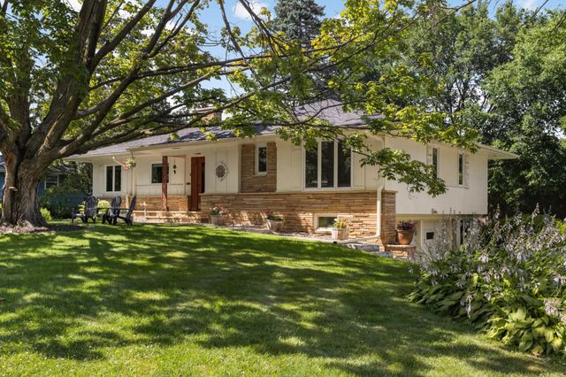 4900 Frontenac Avenue, Golden Valley, MN 55422