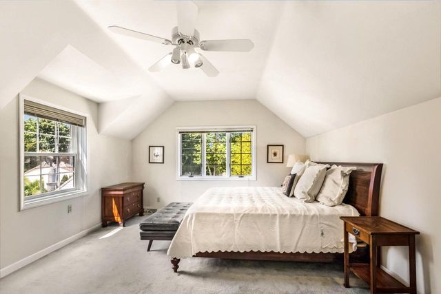 4943 N Diversey BOULEVARD, Whitefish Bay, WI 53217