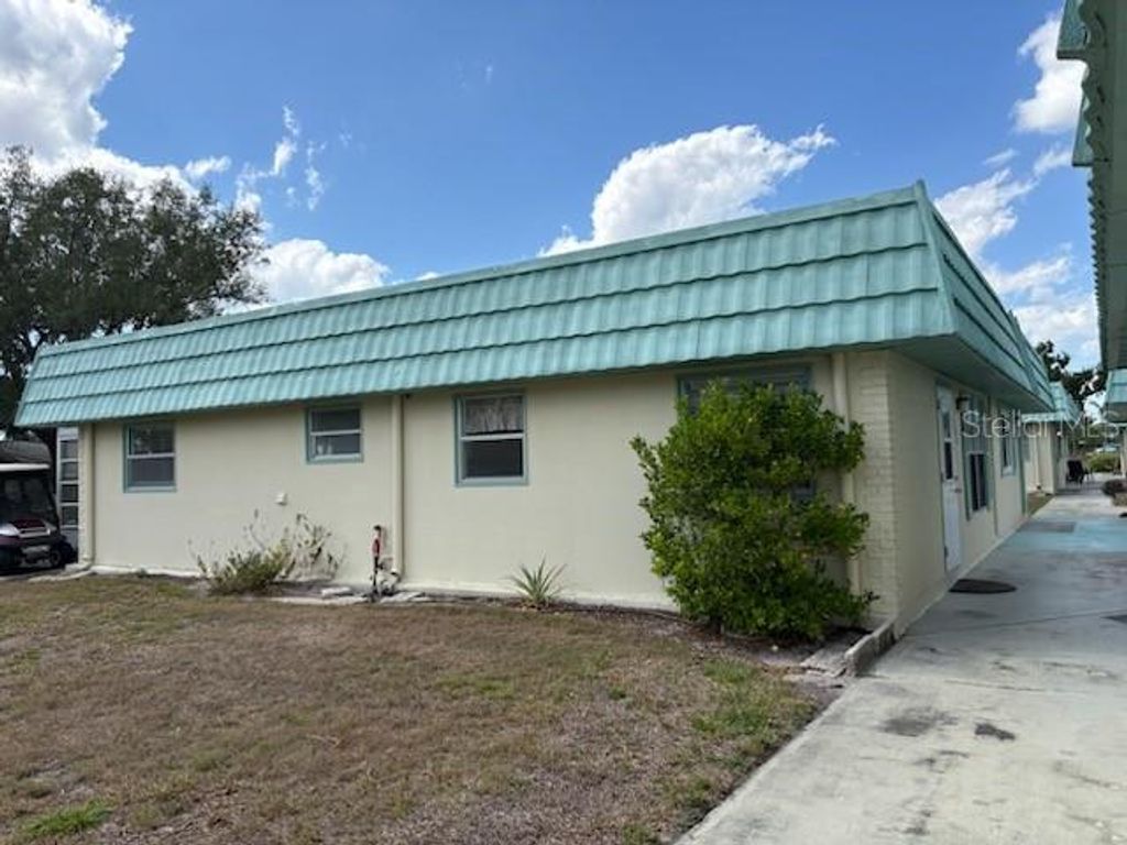101 CAMBRIDGE TRAIL 200, Sun City Center, FL 33573